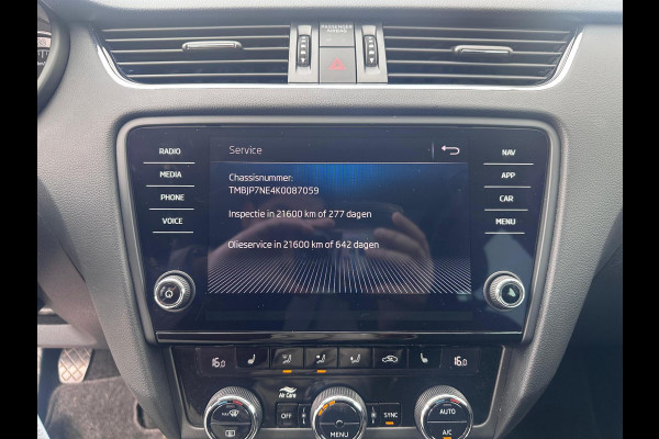 Škoda Octavia Combi 1.0 TSI Greentech Ambition Business NAVI| STOELVERWARMING | CARPLAY | ECC