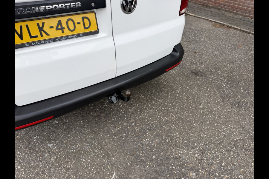 Volkswagen Transporter 2.0 TDI L2H1 Trekhaak / App connect / Imperiaal / cruise