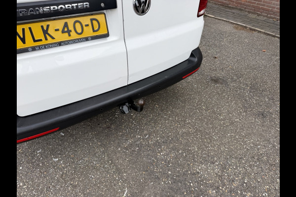 Volkswagen Transporter 2.0 TDI L2H1 Trekhaak / App connect / Imperiaal / cruise