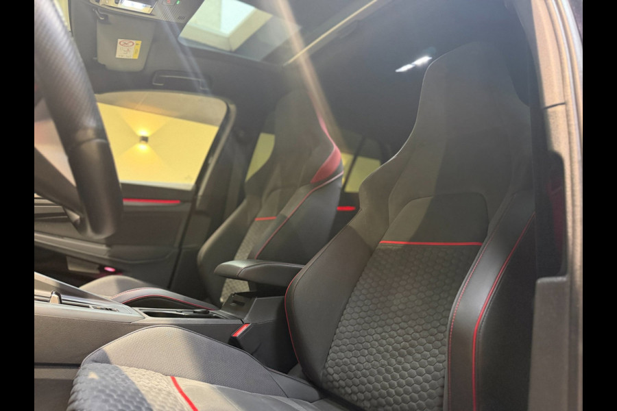 Volkswagen Golf 2.0 TSI GTI| 45 JAHRE CLUBSPORT|Nürburgring|Pano|Matrix|Keyless|Blindspot