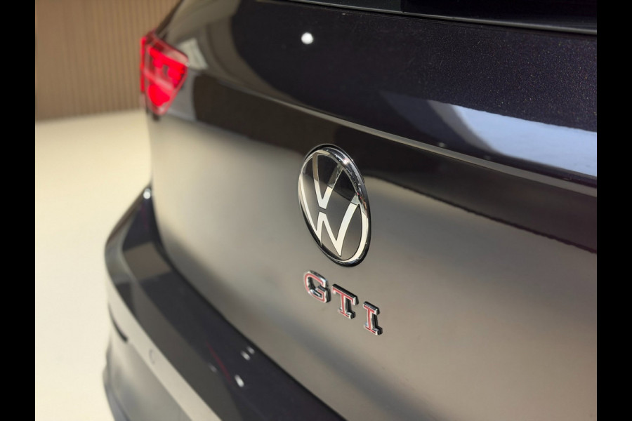 Volkswagen Golf 2.0 TSI GTI| 45 JAHRE CLUBSPORT|Nürburgring|Pano|Matrix|Keyless|Blindspot