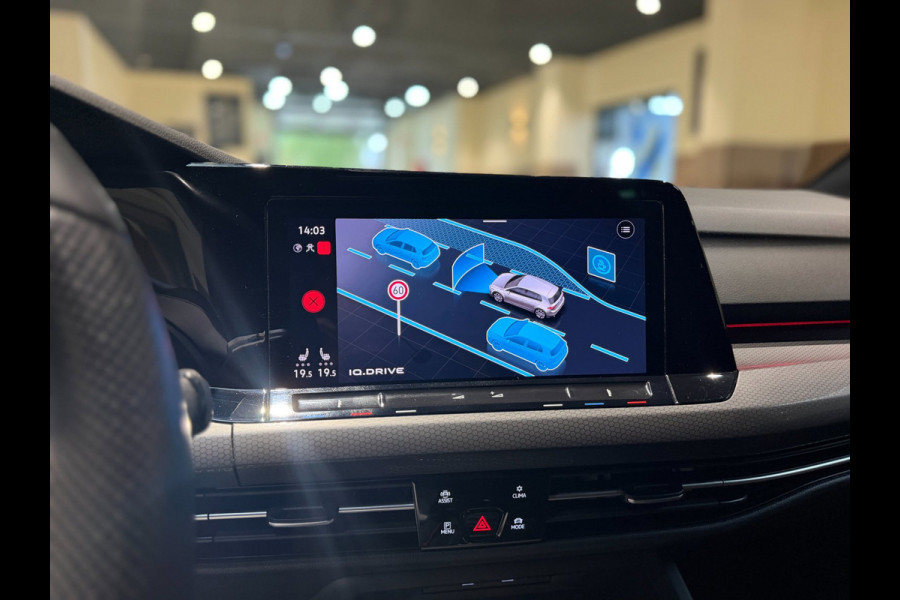 Volkswagen Golf 2.0 TSI GTI| 45 JAHRE CLUBSPORT|Nürburgring|Pano|Matrix|Keyless|Blindspot