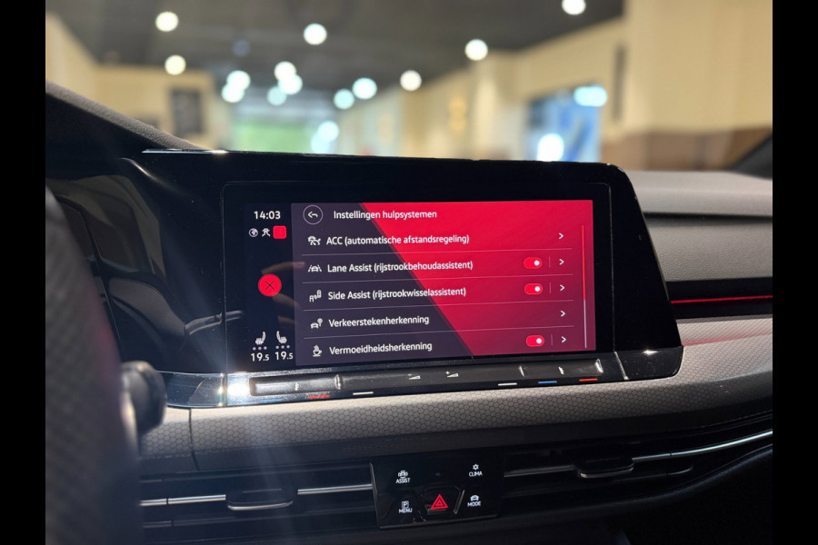 Volkswagen Golf 2.0 TSI GTI| 45 JAHRE CLUBSPORT|Nürburgring|Pano|Matrix|Keyless|Blindspot