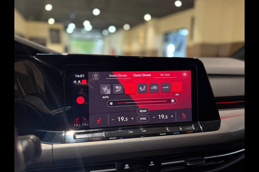 Volkswagen Golf 2.0 TSI GTI| 45 JAHRE CLUBSPORT|Nürburgring|Pano|Matrix|Keyless|Blindspot
