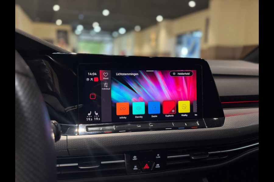 Volkswagen Golf 2.0 TSI GTI| 45 JAHRE CLUBSPORT|Nürburgring|Pano|Matrix|Keyless|Blindspot