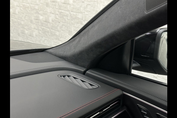 Audi Q8 60e Competition 490pk | 4WS | Massage | Carbon | Ventilatie | Valcona Leder+ Pakket | B&O Sound | 23'' | Alcantara hemel | Head-Up | Soft-Close | Panorama | 2x Memory | Trekhaak | Keyless-Entry | Luchtvering | Nieuw | Fabrieksgarantie.