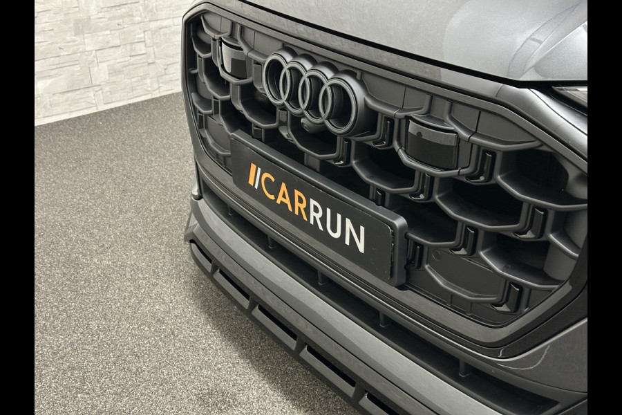 Audi Q8 60e Competition 490pk | 4WS | Massage | Carbon | Ventilatie | Valcona Leder+ Pakket | B&O Sound | 23'' | Alcantara hemel | Head-Up | Soft-Close | Panorama | 2x Memory | Trekhaak | Keyless-Entry | Luchtvering | Nieuw | Fabrieksgarantie.