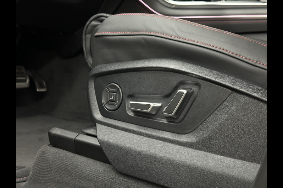 Audi Q8 60e Competition 490pk | 4WS | Massage | Carbon | Ventilatie | Valcona Leder+ Pakket | B&O Sound | 23'' | Alcantara hemel | Head-Up | Soft-Close | Panorama | 2x Memory | Trekhaak | Keyless-Entry | Luchtvering | Nieuw | Fabrieksgarantie.