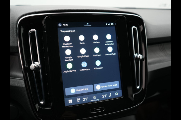 Volvo XC40 Recharge P8 AWD Twin Ultimate 408pk Dealer O.H | Trekhaak Af Fabriek | Adaptive Cruise | Camera | Warmtepomp | Alcantara Sportstoelen Verwarmd | Keyless | Apple Carplay | Pilot Assist | BLIS | Navigatie | Virtual | DAB | 20"L.M |