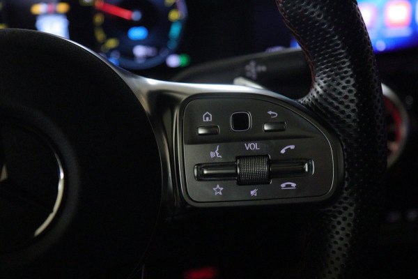 Mercedes-Benz CLA-Klasse 250 e AMG-LINE PANO/HUD/KEYLESS/360CAM/CARPLAY/VOL