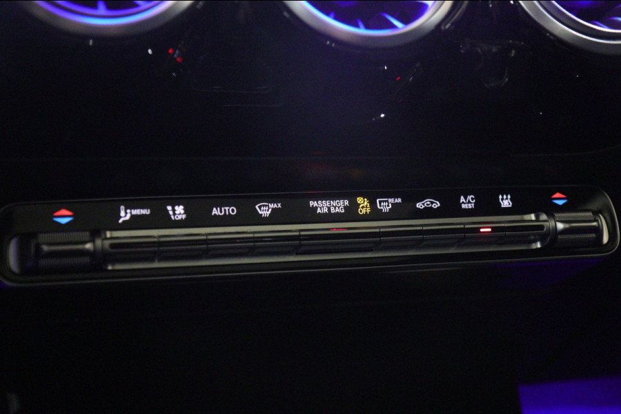 Mercedes-Benz CLA-Klasse 250 e AMG-LINE PANO/HUD/KEYLESS/360CAM/CARPLAY/VOL