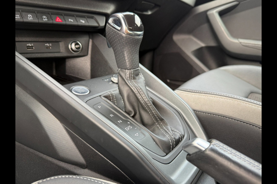 Audi A1 citycarver 30 TFSI epic | Automaat | S-Line | Apple Car Play | Parkeercamera | Adaptive Cruise Control | BOMVOL!
