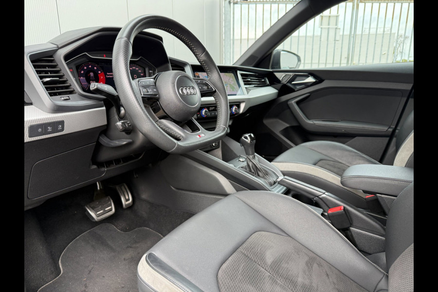 Audi A1 citycarver 30 TFSI epic | Automaat | S-Line | Apple Car Play | Parkeercamera | Adaptive Cruise Control | BOMVOL!