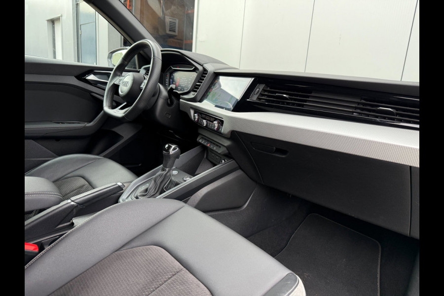 Audi A1 citycarver 30 TFSI epic | Automaat | S-Line | Apple Car Play | Parkeercamera | Adaptive Cruise Control | BOMVOL!