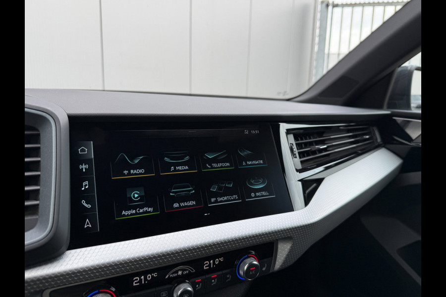 Audi A1 citycarver 30 TFSI epic | Automaat | S-Line | Apple Car Play | Parkeercamera | Adaptive Cruise Control | BOMVOL!