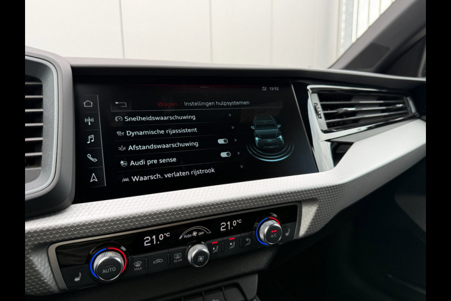 Audi A1 citycarver 30 TFSI epic | Automaat | S-Line | Apple Car Play | Parkeercamera | Adaptive Cruise Control | BOMVOL!