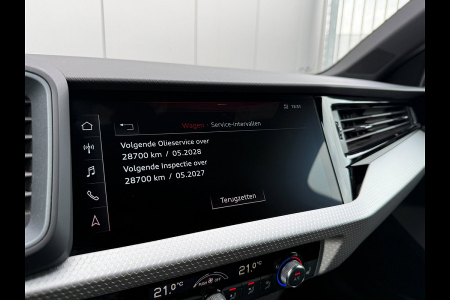 Audi A1 citycarver 30 TFSI epic | Automaat | S-Line | Apple Car Play | Parkeercamera | Adaptive Cruise Control | BOMVOL!