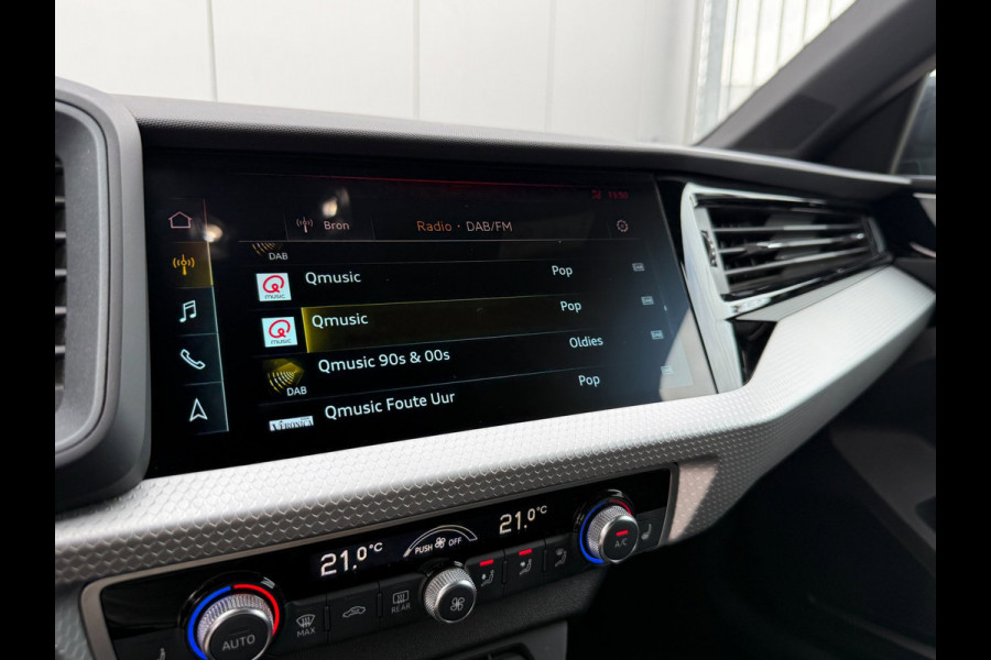 Audi A1 citycarver 30 TFSI epic | Automaat | S-Line | Apple Car Play | Parkeercamera | Adaptive Cruise Control | BOMVOL!