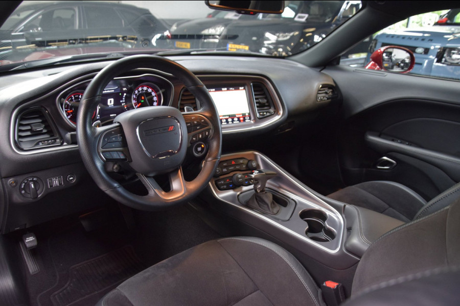 Dodge CHALLENGER R/T SCAT PACK 6.4 ltr V8 492PK