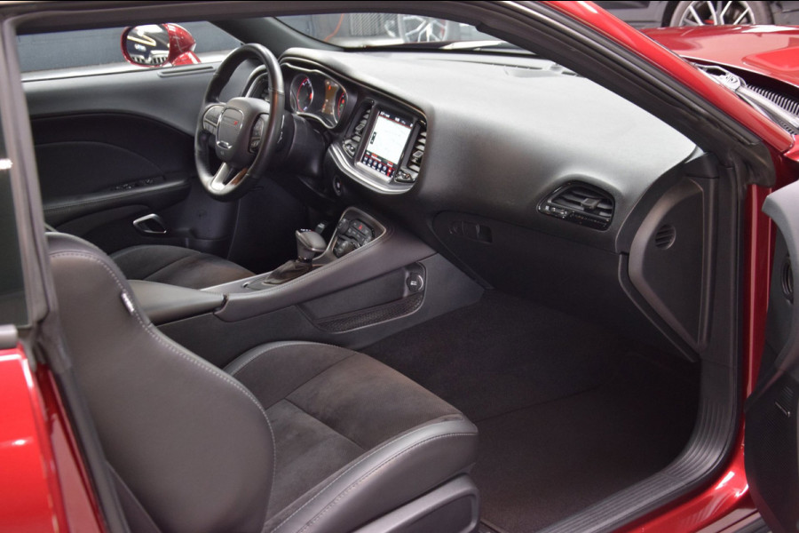 Dodge CHALLENGER R/T SCAT PACK 6.4 ltr V8 492PK