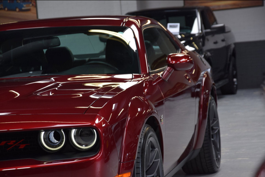 Dodge CHALLENGER R/T SCAT PACK 6.4 ltr V8 492PK