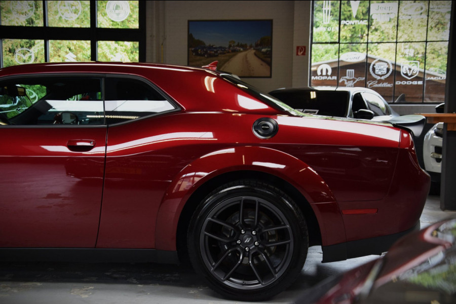 Dodge CHALLENGER R/T SCAT PACK 6.4 ltr V8 492PK