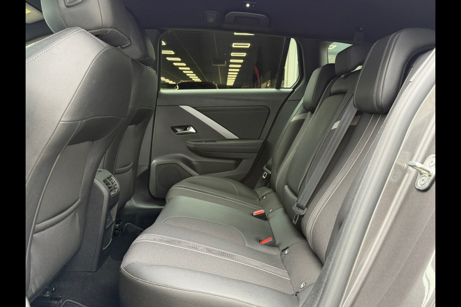 Opel Astra SPORTS TOURER 1.6 Turbo Hybrid GS | navi-Carplay | Cruise | 360 Camera |Trekhaak| Climate | Side assist|17".