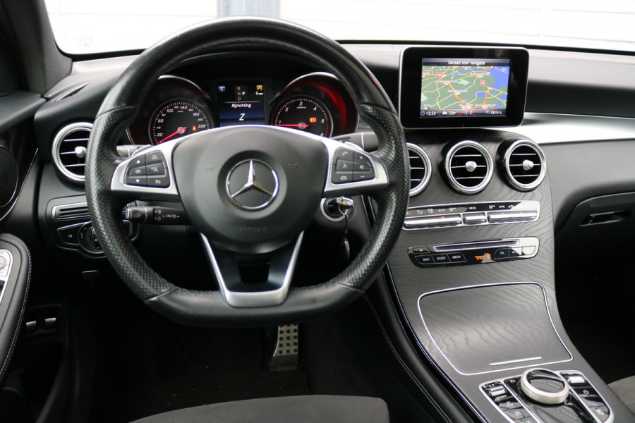 Mercedes-Benz GLC 220 d 4MATIC Autom Amg style Xenon Leder Panodak T-haak Bj:2018