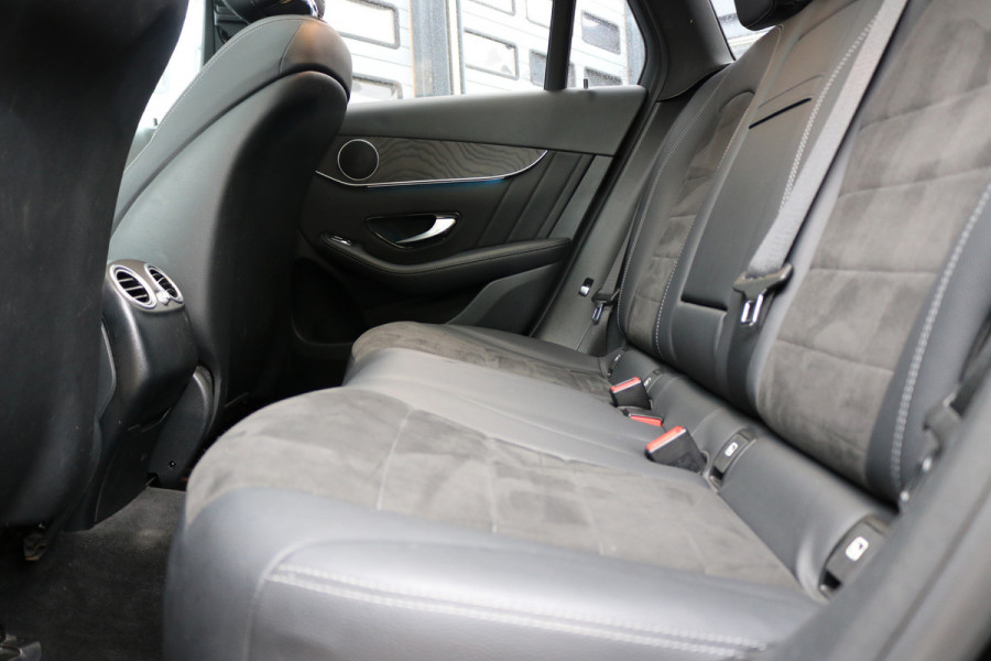 Mercedes-Benz GLC 220 d 4MATIC Autom Amg style Xenon Leder Panodak T-haak Bj:2018