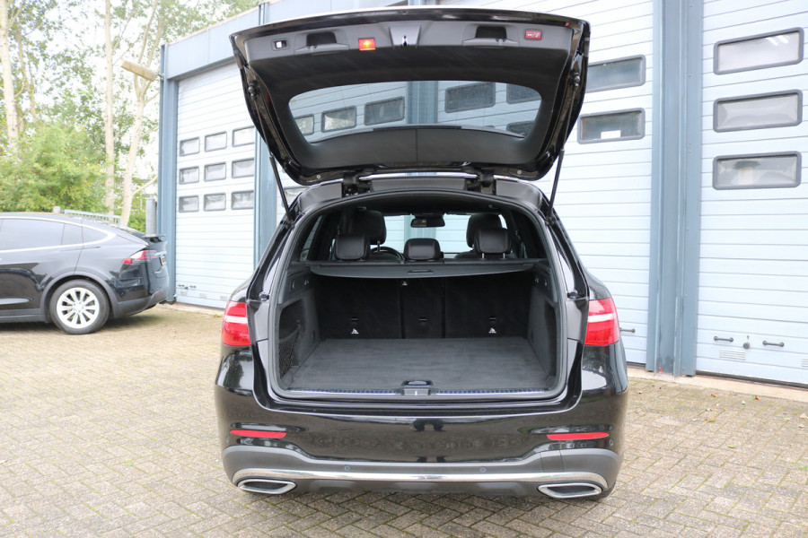 Mercedes-Benz GLC 220 d 4MATIC Autom Amg style Xenon Leder Panodak T-haak Bj:2018