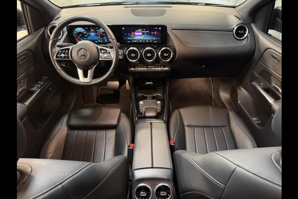 Mercedes-Benz B-Klasse 250 e 17"/Leder/Panoramadak/Stoel + stuurverwarming/Camera/PDC v+a/Apple Carplay & Android Auto
