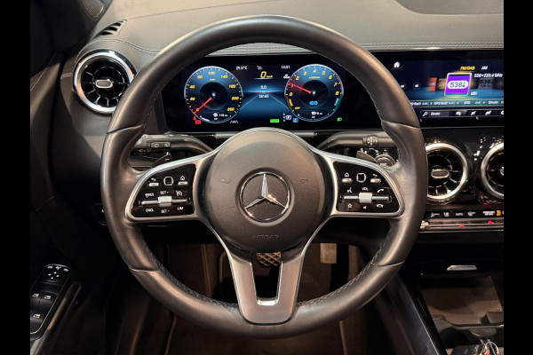 Mercedes-Benz B-Klasse 250 e 17"/Leder/Panoramadak/Stoel + stuurverwarming/Camera/PDC v+a/Apple Carplay & Android Auto