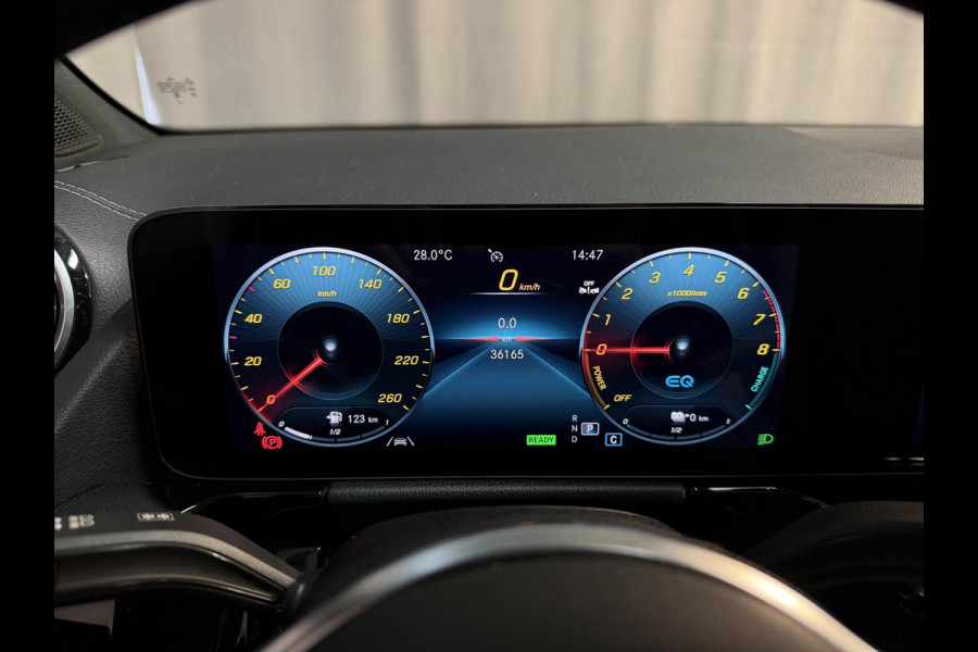 Mercedes-Benz B-Klasse 250 e 17"/Leder/Panoramadak/Stoel + stuurverwarming/Camera/PDC v+a/Apple Carplay & Android Auto