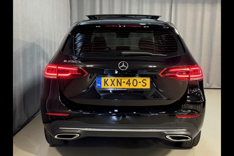 Mercedes-Benz B-Klasse 250 e 17"/Leder/Panoramadak/Stoel + stuurverwarming/Camera/PDC v+a/Apple Carplay & Android Auto