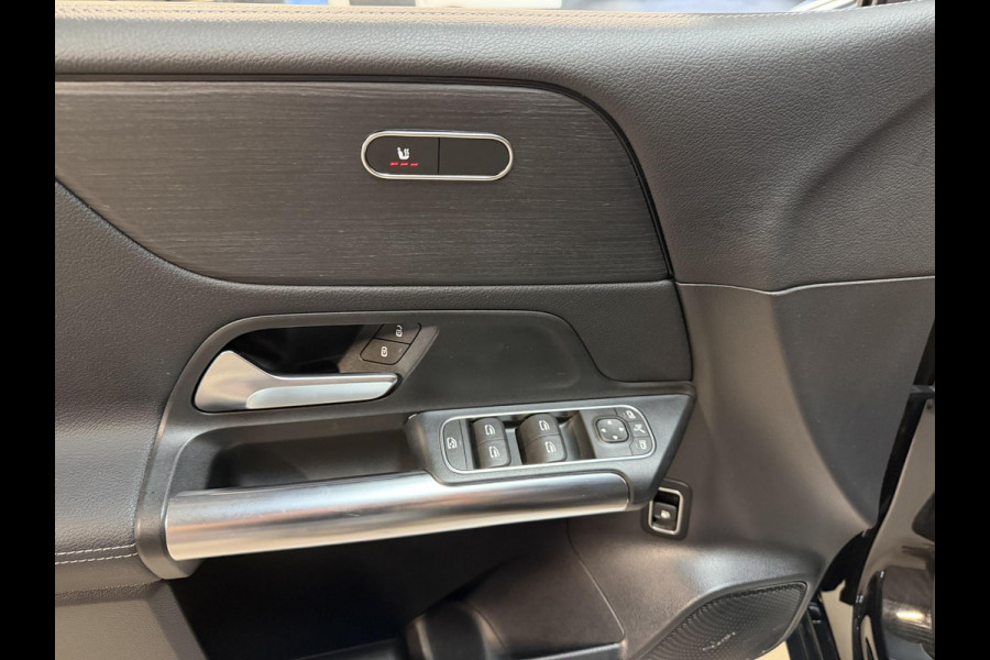 Mercedes-Benz B-Klasse 250 e 17"/Leder/Panoramadak/Stoel + stuurverwarming/Camera/PDC v+a/Apple Carplay & Android Auto