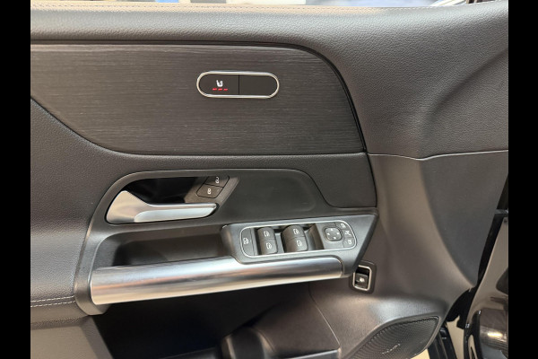 Mercedes-Benz B-Klasse 250 e 17"/Leder/Panoramadak/Stoel + stuurverwarming/Camera/PDC v+a/Apple Carplay & Android Auto