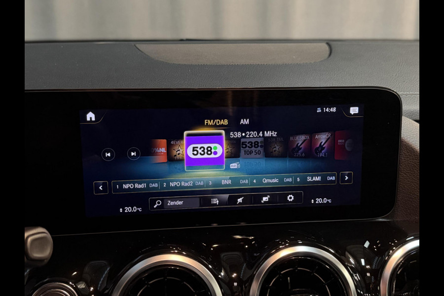Mercedes-Benz B-Klasse 250 e 17"/Leder/Panoramadak/Stoel + stuurverwarming/Camera/PDC v+a/Apple Carplay & Android Auto