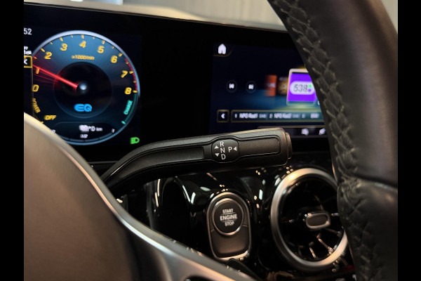 Mercedes-Benz B-Klasse 250 e 17"/Leder/Panoramadak/Stoel + stuurverwarming/Camera/PDC v+a/Apple Carplay & Android Auto