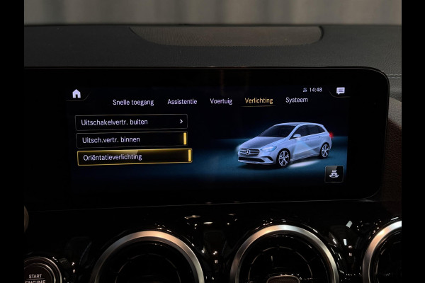 Mercedes-Benz B-Klasse 250 e 17"/Leder/Panoramadak/Stoel + stuurverwarming/Camera/PDC v+a/Apple Carplay & Android Auto