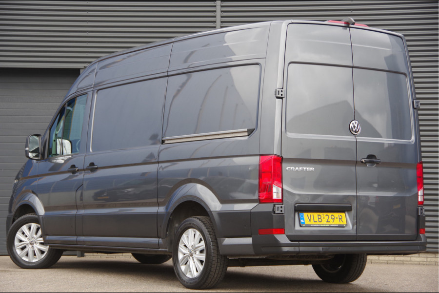 Volkswagen Crafter 35 2.0 TDI L3H3(L2H2) 177PK AUT. 2X SCHUIFDEUR, STOELVERWARMING, CAMERA, NAVI, CRUISE, LEDER STUUR, VOORRUIT VERWARMING, STUURVE
