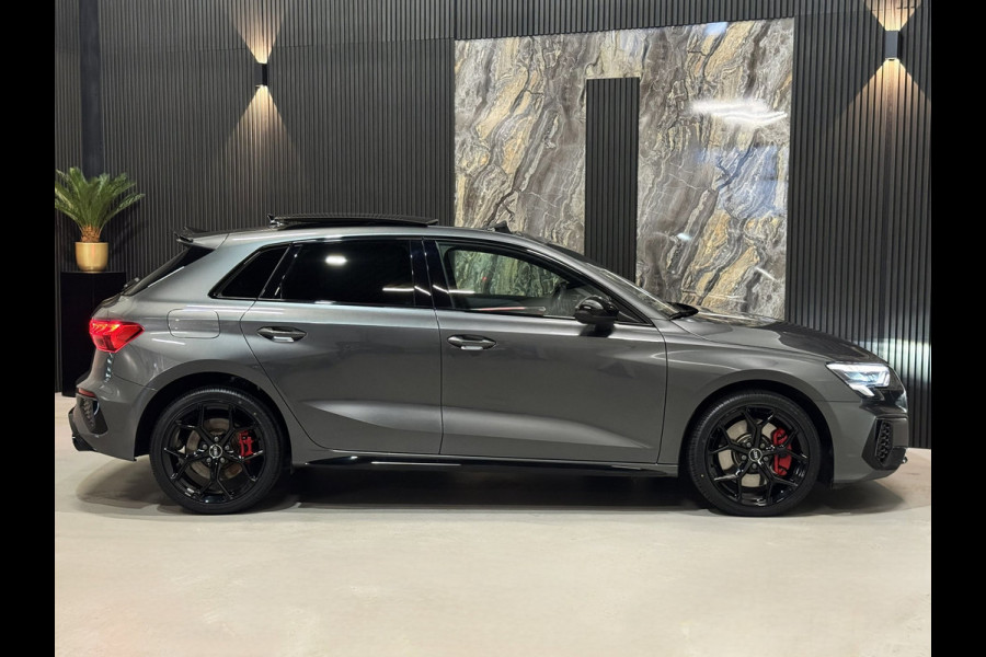 Audi A3 Sportback 45 TFSI e 3x S-line Competition|PANO|MATRIX|SFEER|CAMERA|KEYLESS