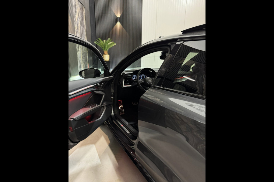 Audi A3 Sportback 45 TFSI e 3x S-line Competition|PANO|MATRIX|SFEER|CAMERA|KEYLESS