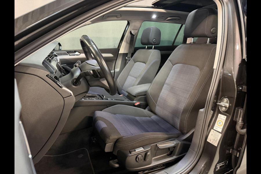 Volkswagen Passat Variant 1.4 TSI PHEV GTE Business 18"/SOH 96%/Panoramadak/Trekhaak/Camera/PDC v+a/Elektrische klep/Apple Carplay & Android Auto