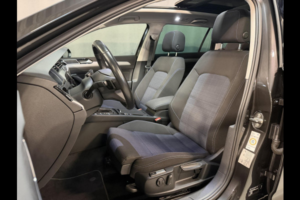Volkswagen Passat Variant 1.4 TSI PHEV GTE Business 18"/SOH 96%/Panoramadak/Trekhaak/Camera/PDC v+a/Elektrische klep/Apple Carplay & Android Auto