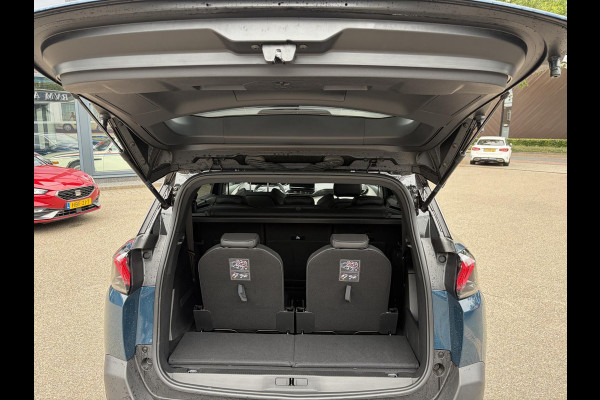 Peugeot 5008 1.2 GT HYBRID 136 7 PERSOONS| VAN:33.900,- VOOR:29.877,- UW HERFSTVOORDEEL:4.023,-| ADAPTIVE CRUISE CONTROL| 12.000KM! | STOELVERWARMING| RIJKLAARPRIJS INCL. 12 MND BOVAG GARANTIE|