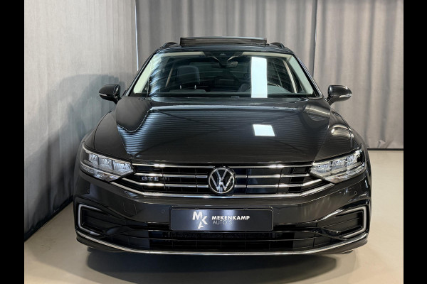 Volkswagen Passat Variant 1.4 TSI PHEV GTE Business 18"/SOH 96%/Panoramadak/Trekhaak/Camera/PDC v+a/Elektrische klep/Apple Carplay & Android Auto