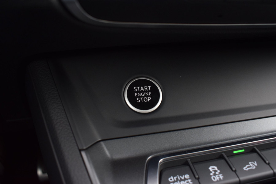Audi Q3 Sportback 45 TFSI e S-line | Pano | Sonos | 360 camera | Trekhaak |