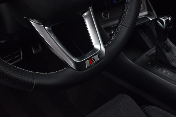 Audi Q3 Sportback 45 TFSI e S-line | Pano | Sonos | 360 camera | Trekhaak |