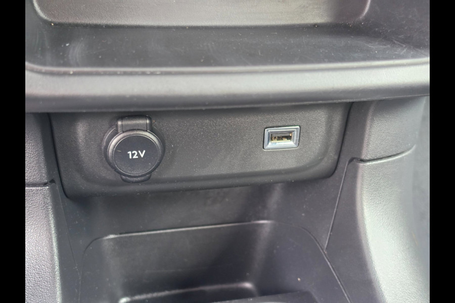 Citroën C3 1.2 PureTech C-Series Carplay, LED