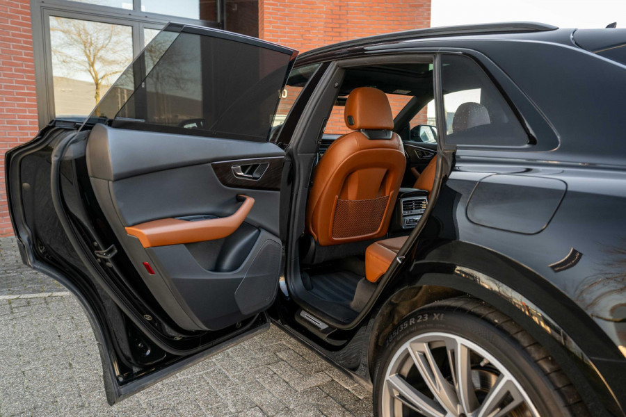 Audi Q8 55 TFSI e quattro S-Line Nightvision Softclose SQ8